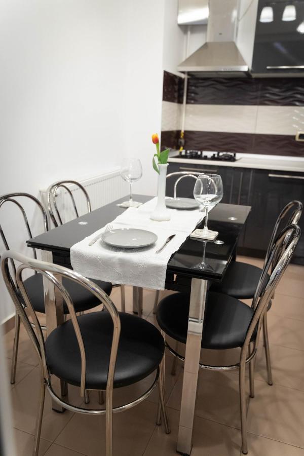 Isaran Coresi Apartment Брашов Екстер'єр фото