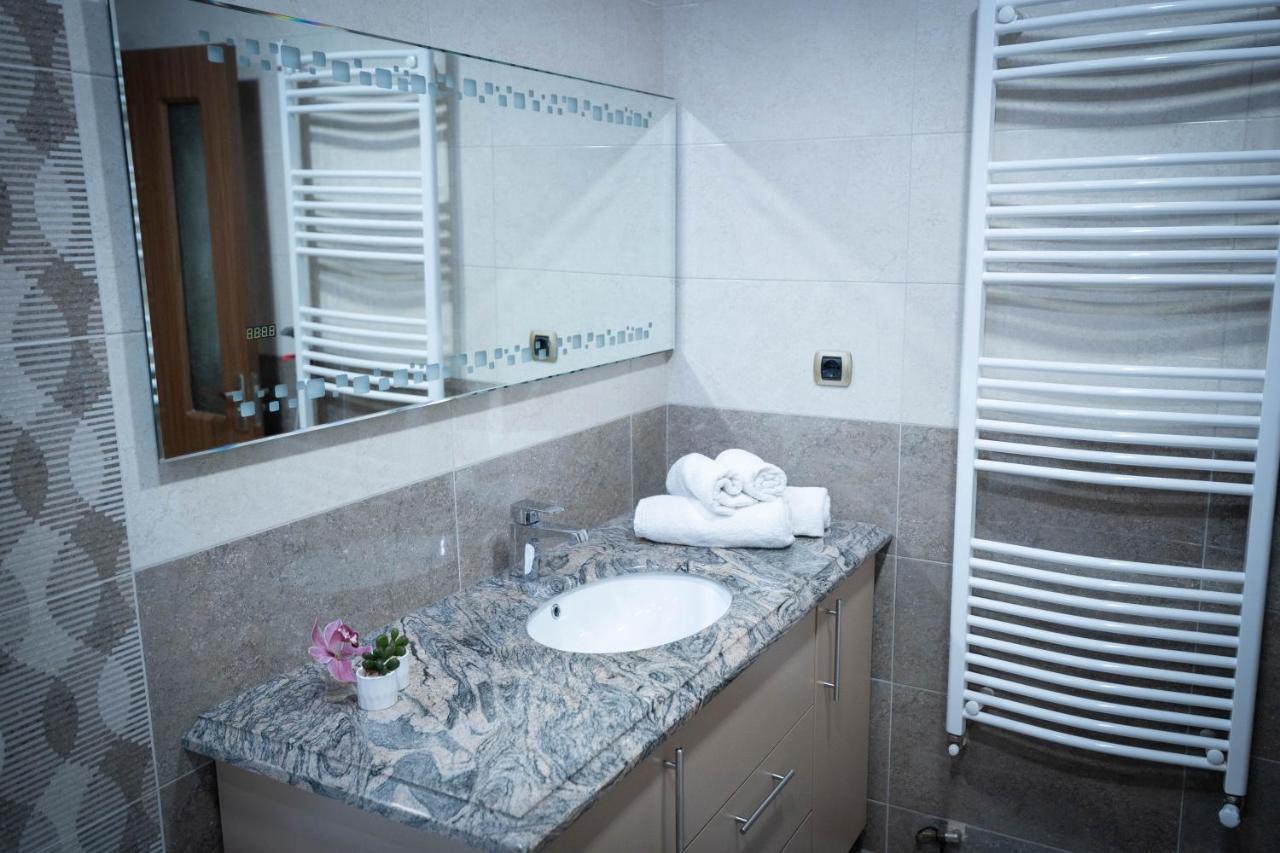 Isaran Coresi Apartment Брашов Екстер'єр фото